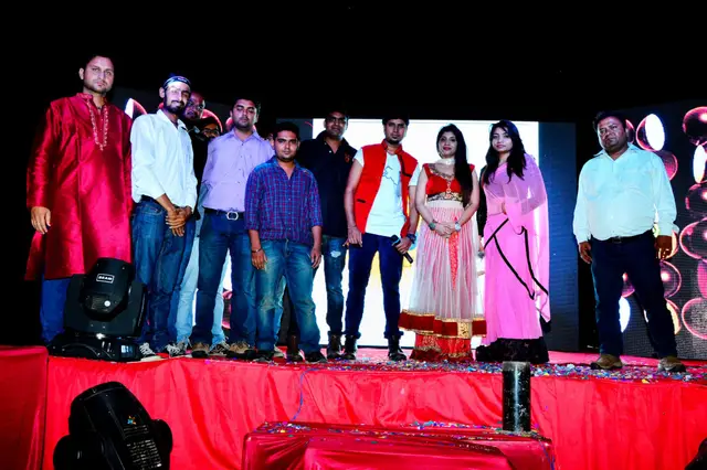 Nidhie Sonie receiving recognition